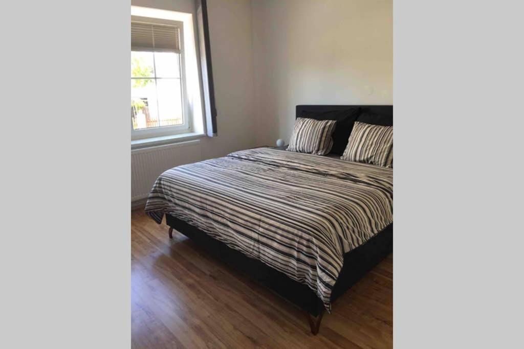 Haus Mit 3 Schlafzimmer Und Garten 암스테텐 외부 사진